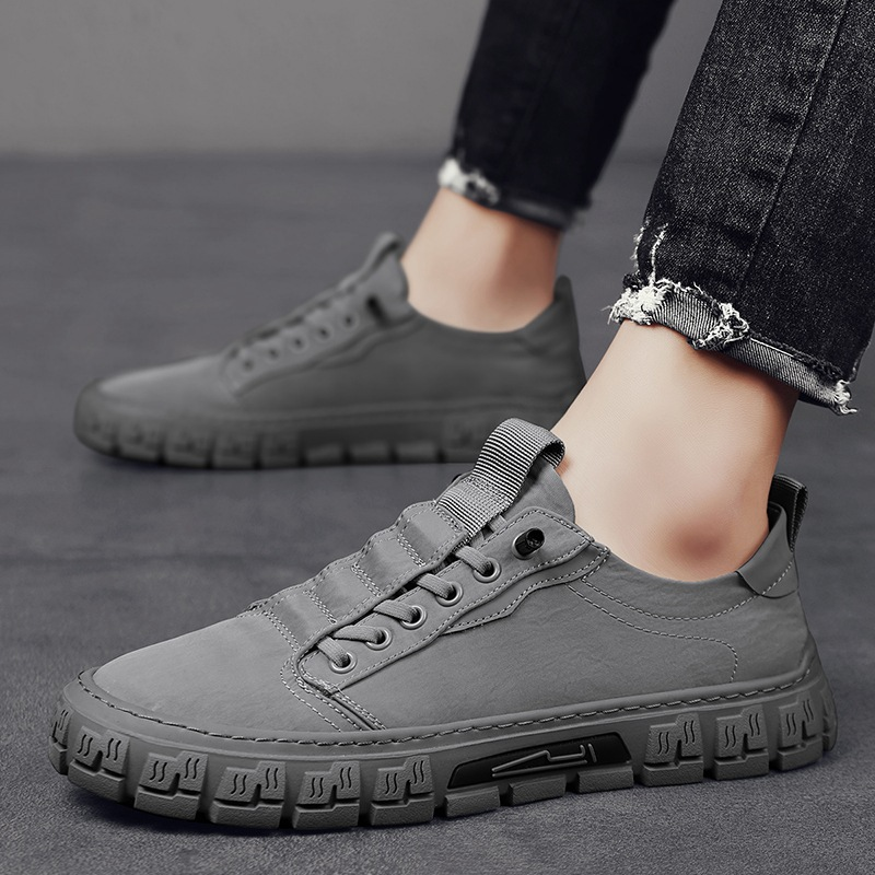 Brenton Canvas Trainer