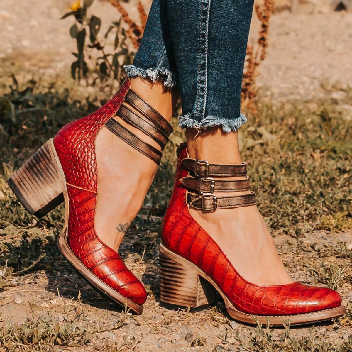 Antiqua | Vintage Classic Heels